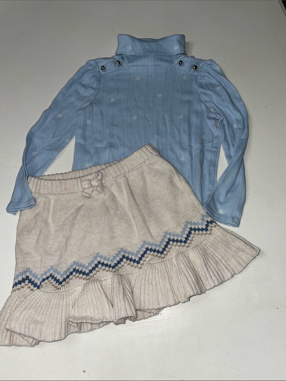 Gymboree winter snowflake turtleneck and ruffle skirt set 4T
